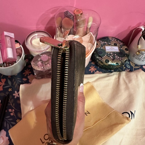 Louis Vuitton Monogram Zippy Organizer - Picture 6 of 7